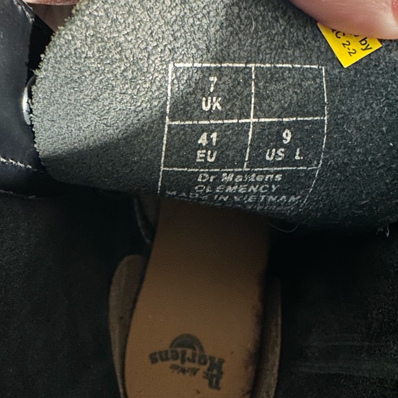 Lace up Dr Martens boots - Picture 6 of 7